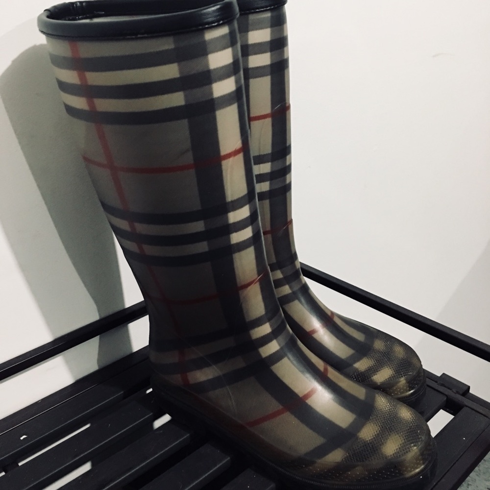 Authentic Burberry Rain boots Gray Size 37 - Picture 2 of 6
